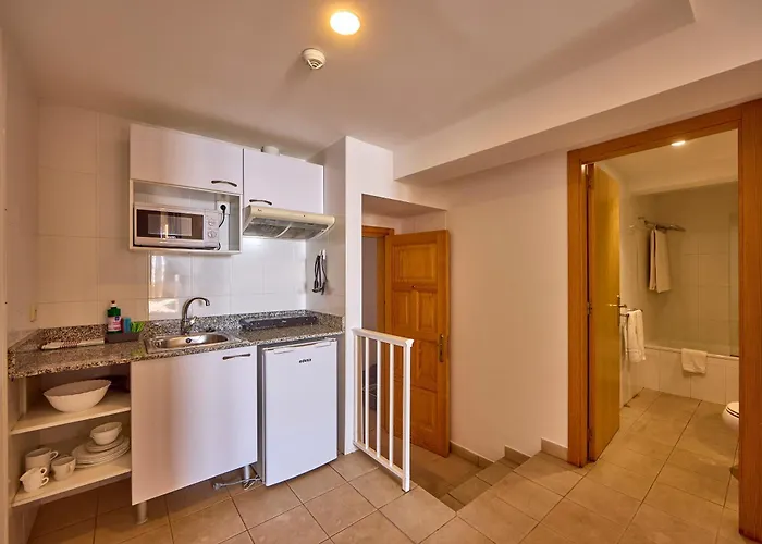 Inner Niza * Παγκουέρα